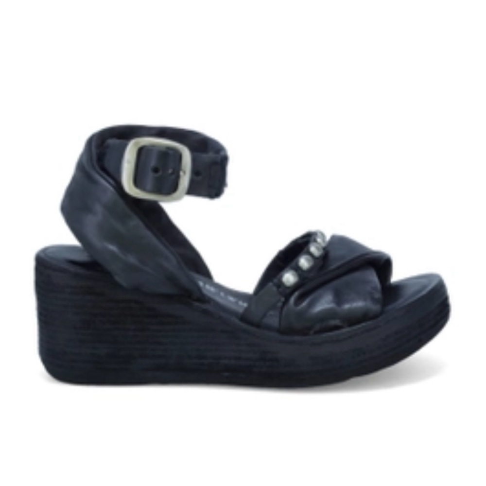 EUC A.S.98 black leather wedges